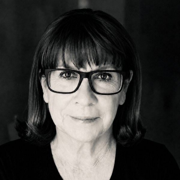 Holly Campbell